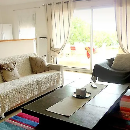 Дом отдыха Le Cap D'agde Sleeps 6 Air Con Wifi
